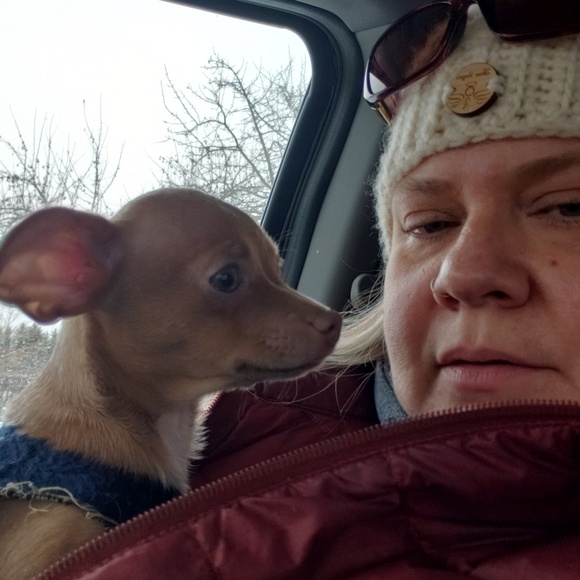 Meet your Posher, Stephanie - Picture 1 of 1